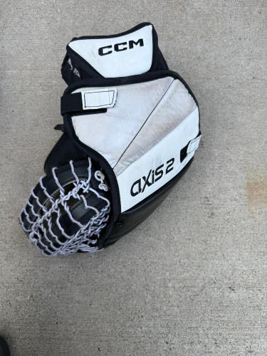 CCM Axis 2 Regular (Used)