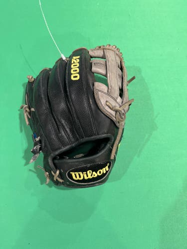 Wilson A2000 Dw5 RH Baseball Glove 12" (Used)