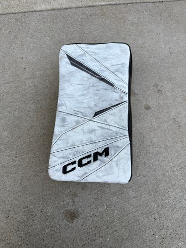 CCM Axis 2 Regular (Used)
