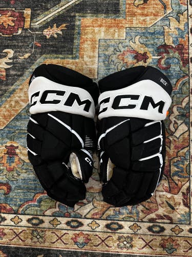 Penguins CCM HGJS Pro Stock Gloves 14”