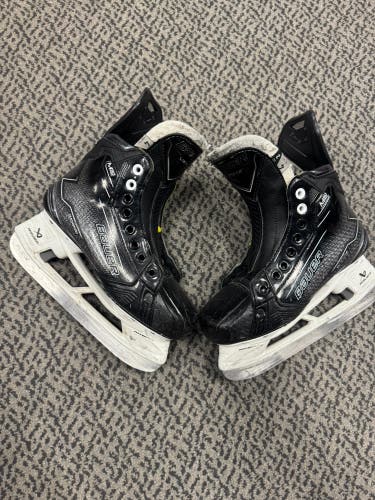 Bauer Supreme M50 Pro Hockey Skates Size 4 (Used)