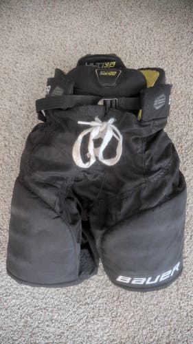 Youth Large Bauer Supreme Ultrasonic Hockey Pants (Used)
