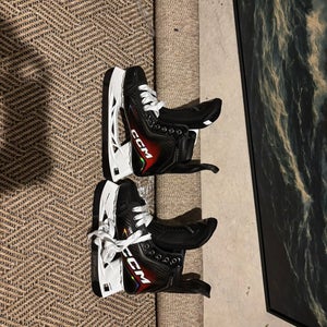 Red 2025 CCM JetSpeed FT8 Pro Hockey Skates 7.5 (New)