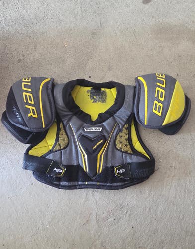 Small Junior Bauer Supreme HP Shoulder Pads (Used)