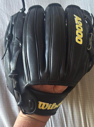2025 Wilson A2000 RH Infield Baseball Glove 11.5" (Used)