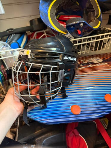 Small Bauer Prodigy Helmet (Used)