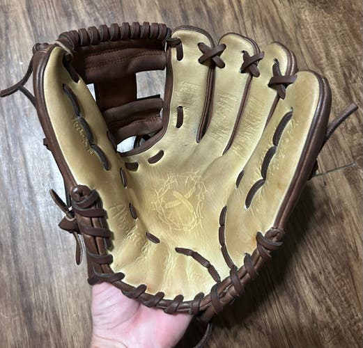 RH Absolutely Ridiculous Bible Infield Baseball Glove 11.5" (Used)