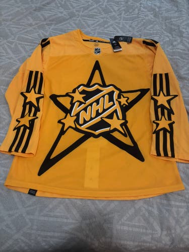 2024 NHL All Star Replica Hockey Jersey Size 50 Adult Medium New with Tag