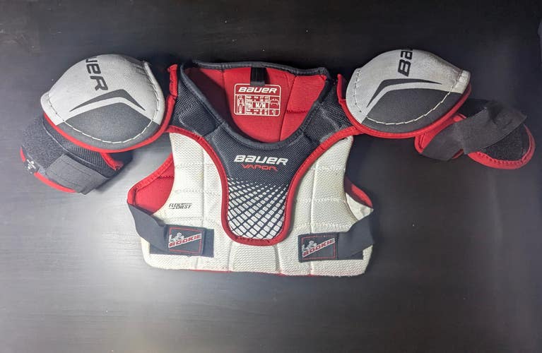 Medium Youth Bauer Vapor Lil Rookie Shoulder Pads (Used)