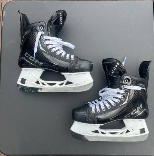 2026 CCM JetSpeed FT8 Pro Hockey Skates Pro Stock Size 6.5 Black (Used)
