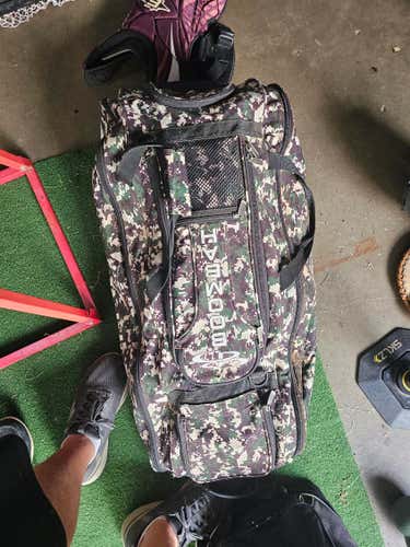 Boombah Green Camo Rolling Catcher's Bag (Used)