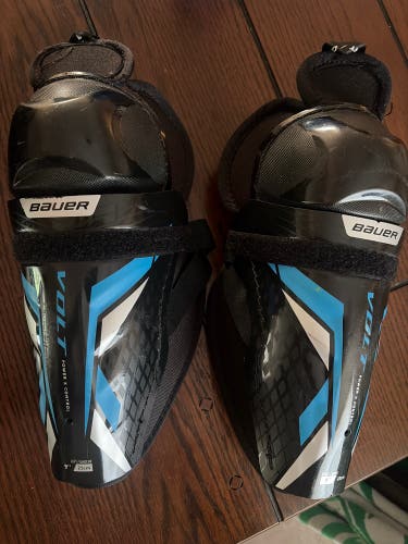 Junior Bauer Vapor 9" Shin Pads (Used)