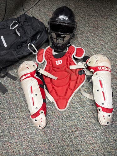 Red Wilson Catcher's Set (Used)
