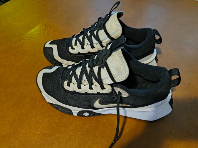 Black Men's Size M 9.0 (W 10.0) Adult Nike Low Top Turf Cleats (Used)