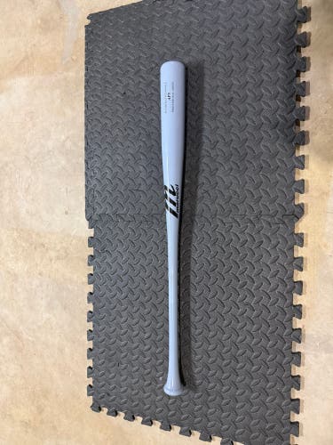 2023 Marucci AP5 Maple Bat 30 oz 33" (New)