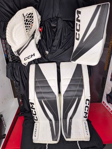 33" 2025 CCM EFlex 7 Full Right Goalie Full Set (New)