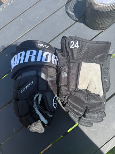 Roope Hintz Pro Stock Warrior Covert Pro Gloves 14" Pro Stock (Used)