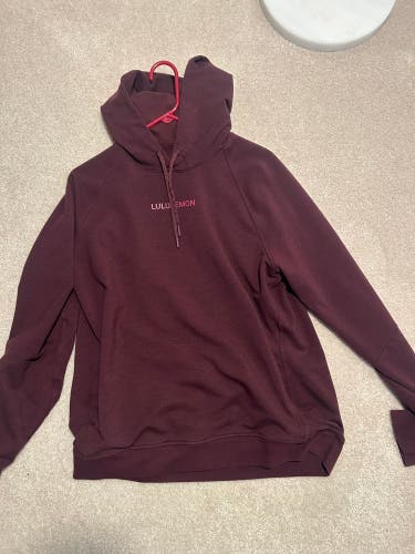 Men's Large Lululemon Sweatshirt (Used)