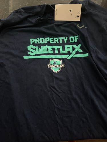 Blue XL Men's Nike Shirt (New)