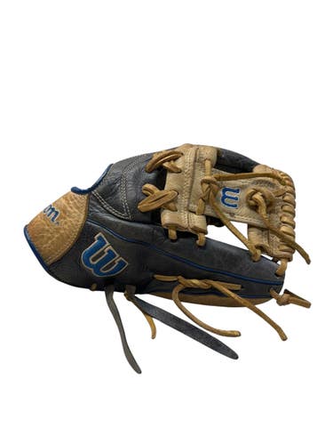 Used Wilson A10RB221787 BB/SB Glove RH Throw Black And Natural 11 3/4" 11835-S000211480