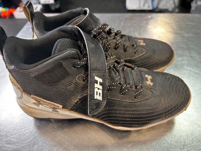 Used Under Armour BH BB/SB Cleats Black Junior 05 11868-S000071272