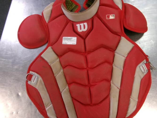 Used Wilson CHEST PROTECTOR Catchers Chest Protector Red Adult 11868-S000071033