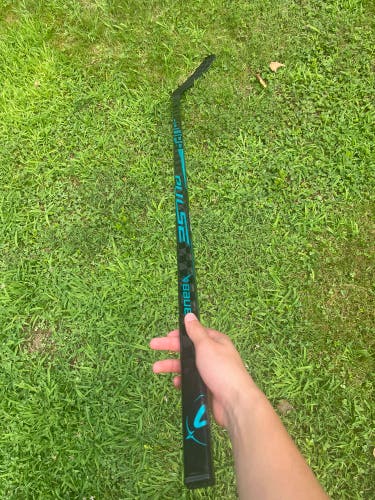 Senior Bauer Pulse Right Handed Hockey Stick P88 77 Flex (New)