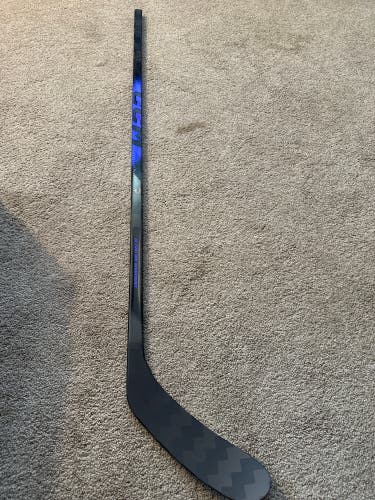 Junior  CCM RibCor Trigger 10 Pro 40 flex left Handed Hockey Stick P28+1/4 (New)