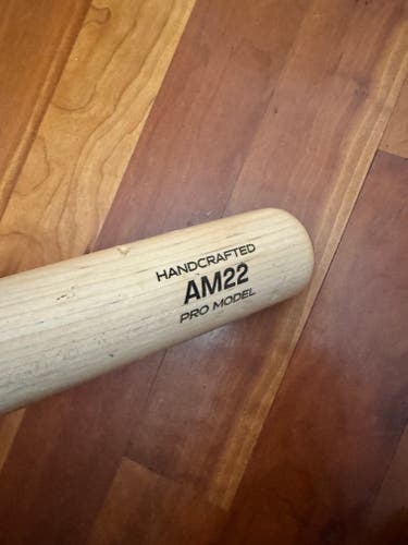 Marucci AM22 Maple Bat 32 oz (Used)