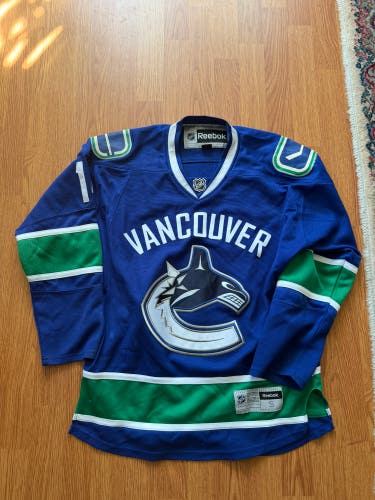 Adult small Reebok  Jersey