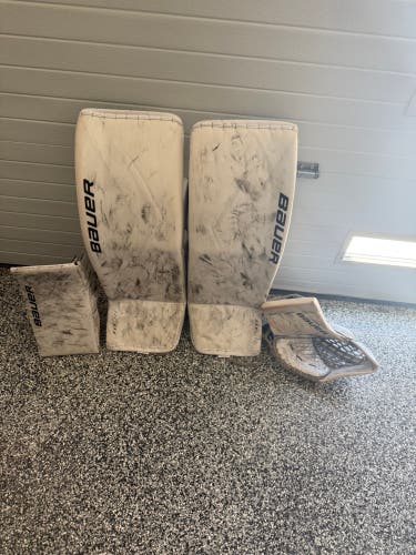 34" Bauer Flylite Regular Goalie Full Set (Used)