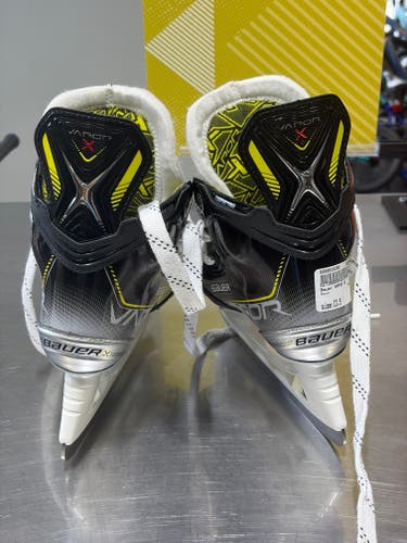 Bauer Vapor 3X Hockey Skates Size 3.5 (Used)