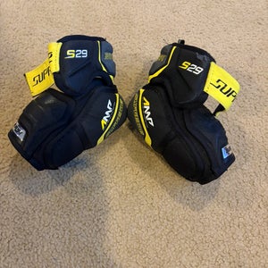 Junior Medium Bauer Supreme S29 Elbow Pads (Used)