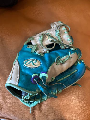 2024 Infield RH Rawlings Heart of the Hide Baseball Glove 11.5" (Used)
