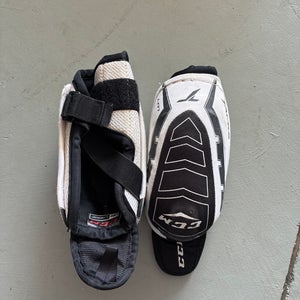 Junior Large CCM Tacks Elbow Pads (Used)