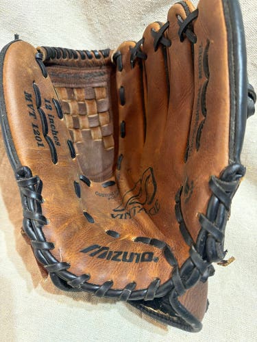 Mizuno Vintage RH Baseball Glove 12" (Used)