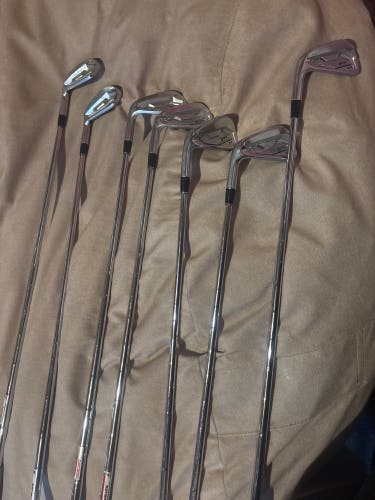 Men's 2022 Srixon ZX5 Left Hand Iron Set Stiff Flex (Used)