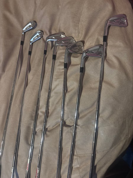 Men's 2022 Srixon ZX5 Left Hand Iron Set Stiff Flex (Used)