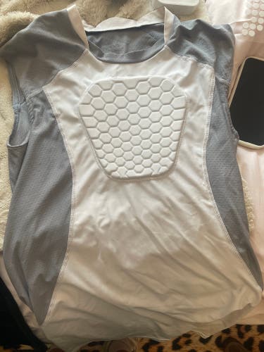 McDavid mens medium compression hex baseball chest protector