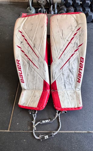 Medium 2021 Bauer Vapor Hyperlite Goalie Leg Pads (Used)