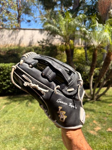 Custom Marucci Glove (LSU Baseball)