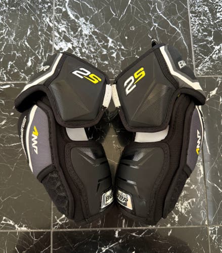 Senior Medium Bauer Supreme 2S Elbow Pads (Used)