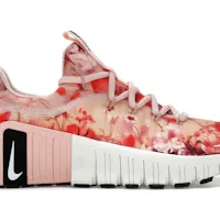 Size 7.5 - Nike Free Metcon 6 AMP Washed Coral (Women's) IB6902-600