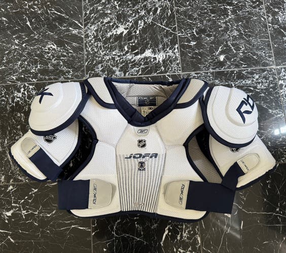 Senior Large Reebok Pro Stock 6K Shoulder Pads
