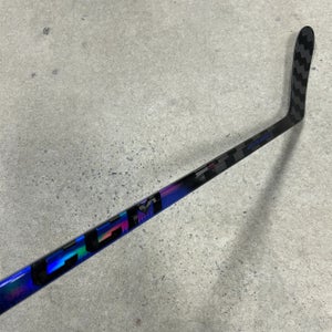 Junior CCM Ribcor Trigger 10 Pro Hockey Stick | P28+1/4
