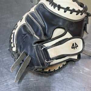 Catcher's RH 44 Pro Signature Series Baseball Glove 33.5" (Used)