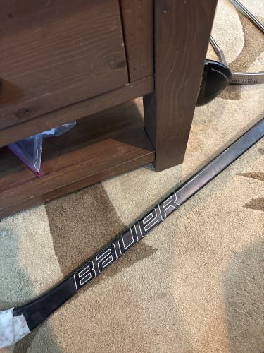 Intermediate Bauer Nexus 3N Right Handed Hockey Stick 50 Flex (Used)