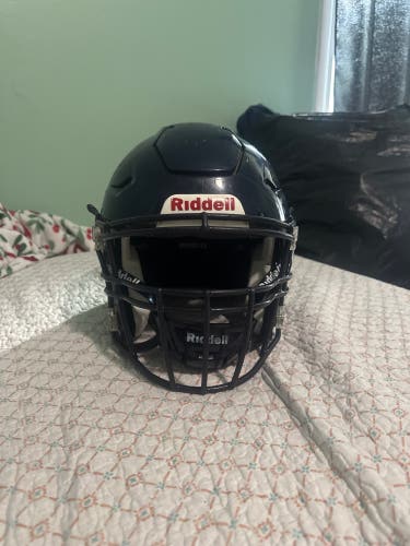 Adult Extra Large Riddell SpeedFlex Helmet (Used)