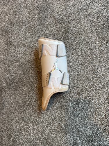 White Air Jordan Righty Leg Protection NO FOOT PAD (Used)