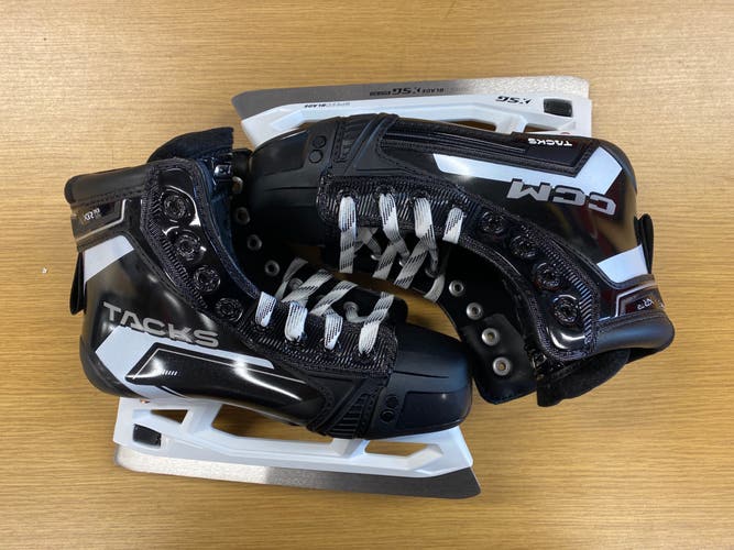 CCM Hockey XR70 Goalie Skates (New)